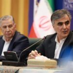 عرضه ارز در بازار تقویت می‌شود/ توافق جدید بانک مرکزی با پتروشیمی‌ها و فولادی‌ها