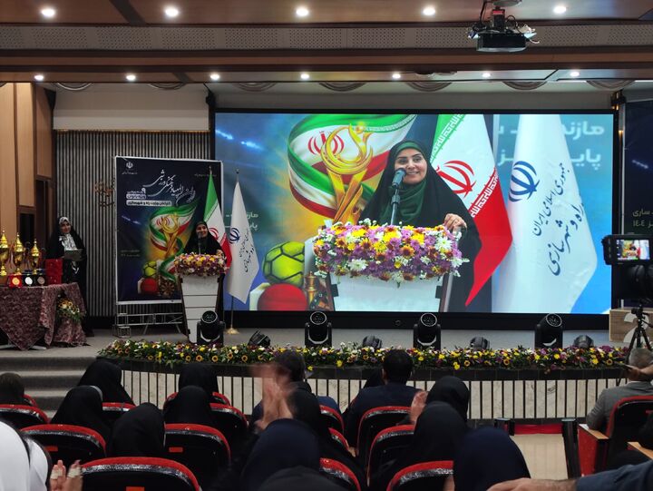 همدلی و نشاط، رمز موفقیت خانواده بزرگ وزارت راه و شهرسازی است همدلی و نشاط، رمز موفقیت خانواده بزرگ وزارت راه و شهرسازی است