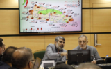 حضور شهردار تهران در قرارگاه مردمی ایران منطقه۴ به جهت تعیین وضعیت آسیب دیدگان از جنگ