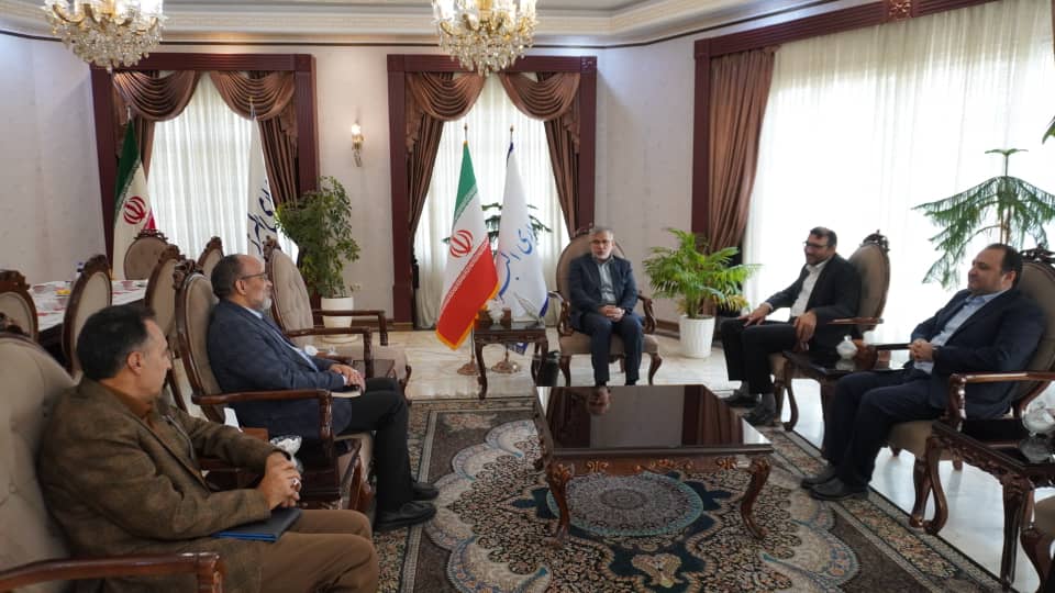 دیدار مدیرعامل اموالتملیکی با استاندار البرز دیدار مدیرعامل اموالتملیکی با استاندار البرز