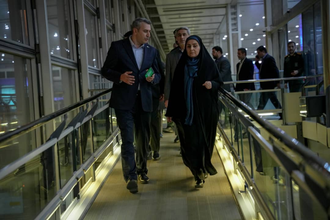 وزیر راه و شهرسازی: طرحهای تحول ترمینال شماره یک فرودگاه امام خمینی (ره) با جدیت پیگیری شود وزیر راه و شهرسازی: طرحهای تحول ترمینال شماره یک فرودگاه امام خمینی (ره) با جدیت پیگیری شود