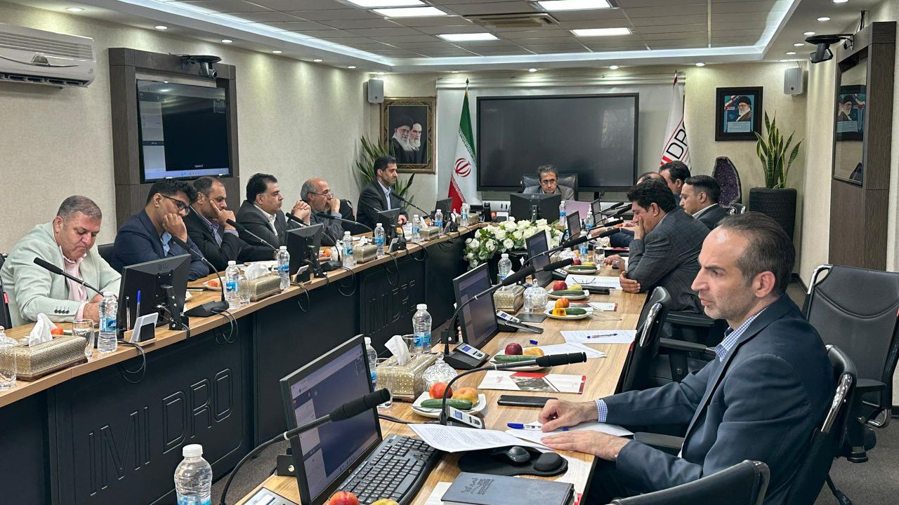 تاکید آقاجانلو بر انضباط و اداره اقتصادی باشگاههای معدنی و صنایع معدنی/ تعیین استراتژی بهروز در اولویت باشگاهها قرار گیرد تاکید آقاجانلو بر انضباط و اداره اقتصادی باشگاههای معدنی و صنایع معدنی/ تعیین استراتژی بهروز در اولویت باشگاهها قرار گیرد