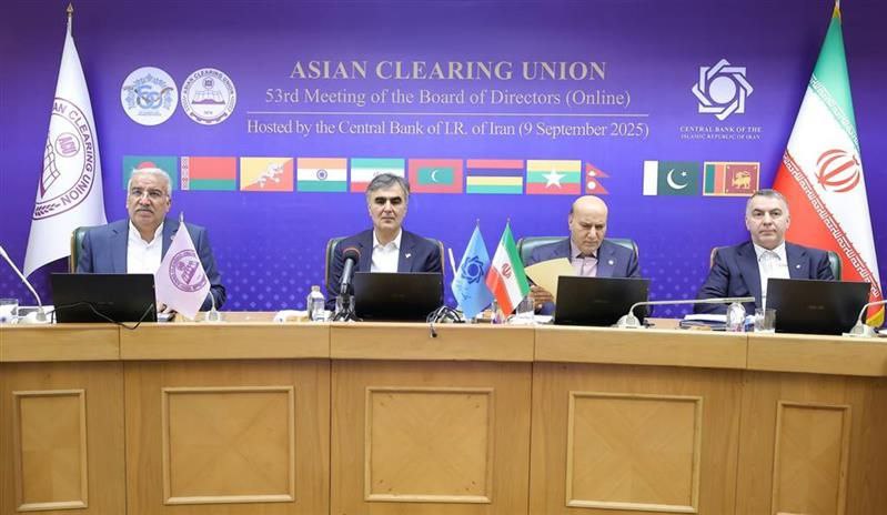 آخرين تحولات، اقدامات و دستاوردهای اقتصاد ایران در سال ۱۴۰۳ و ماه‌های ابتدایی سال ۱۴۰۴ از زبان رئیس‌کل بانک مرکزی/ ذخایر طلای بانک مرکزی ایران ۳۷ درصد رشد کرد
