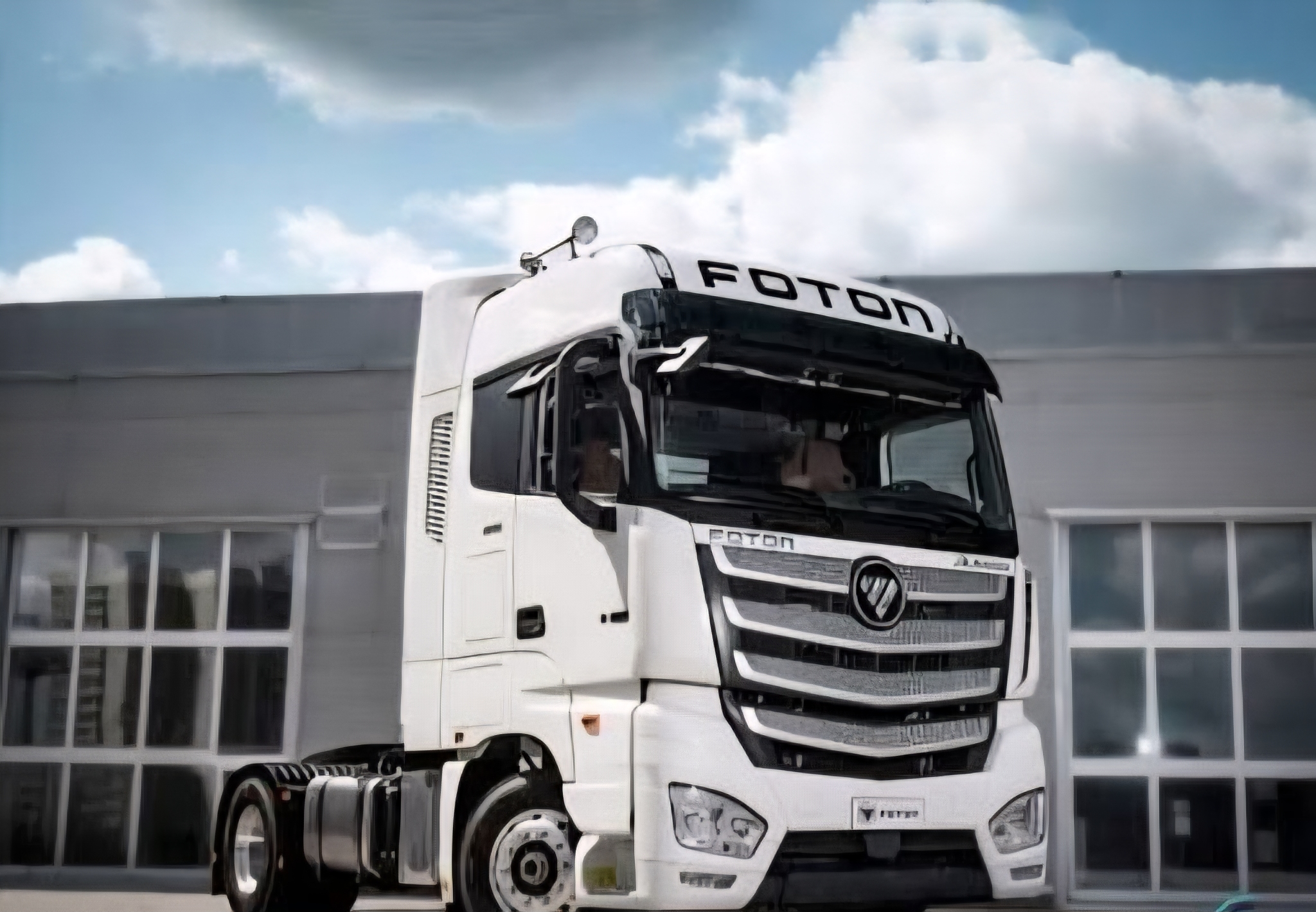 عرضه ۲۰ دستگاه کامیون کشنده فوتون در بورس کالا