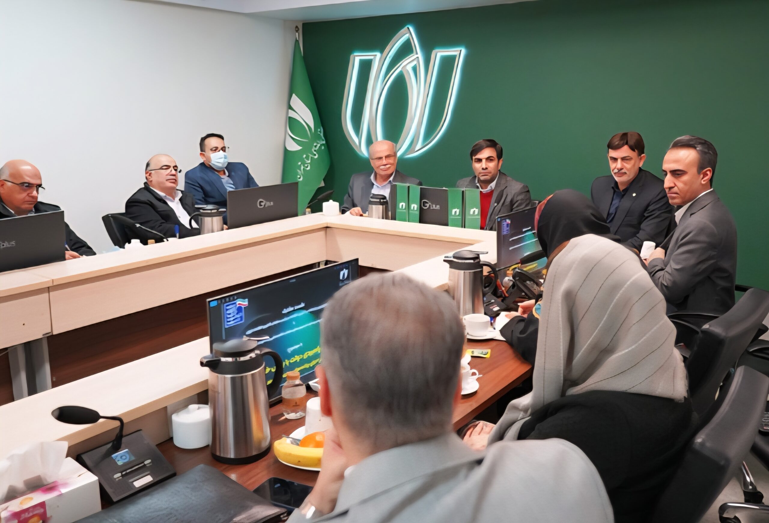 بخش خصوصی باید متصدی کارها باشد بخش خصوصی باید متصدی کارها باشد