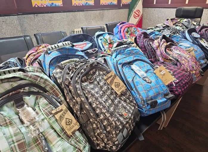 تبلور مهربانی در منطقه ۲ با حمایت از دانش‌آموزان کم‌برخوردار