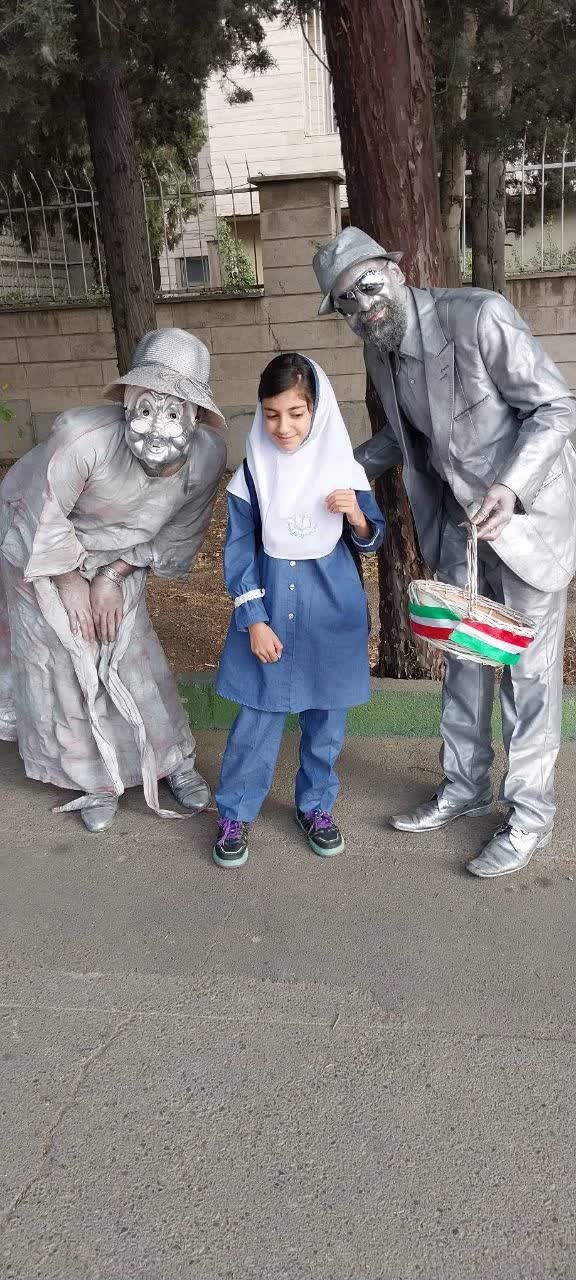 به مناسبت هفته دفاع مقدس؛ برنامه های فرهنگی و هنری در محلات شمال تهران در حال اجرا است