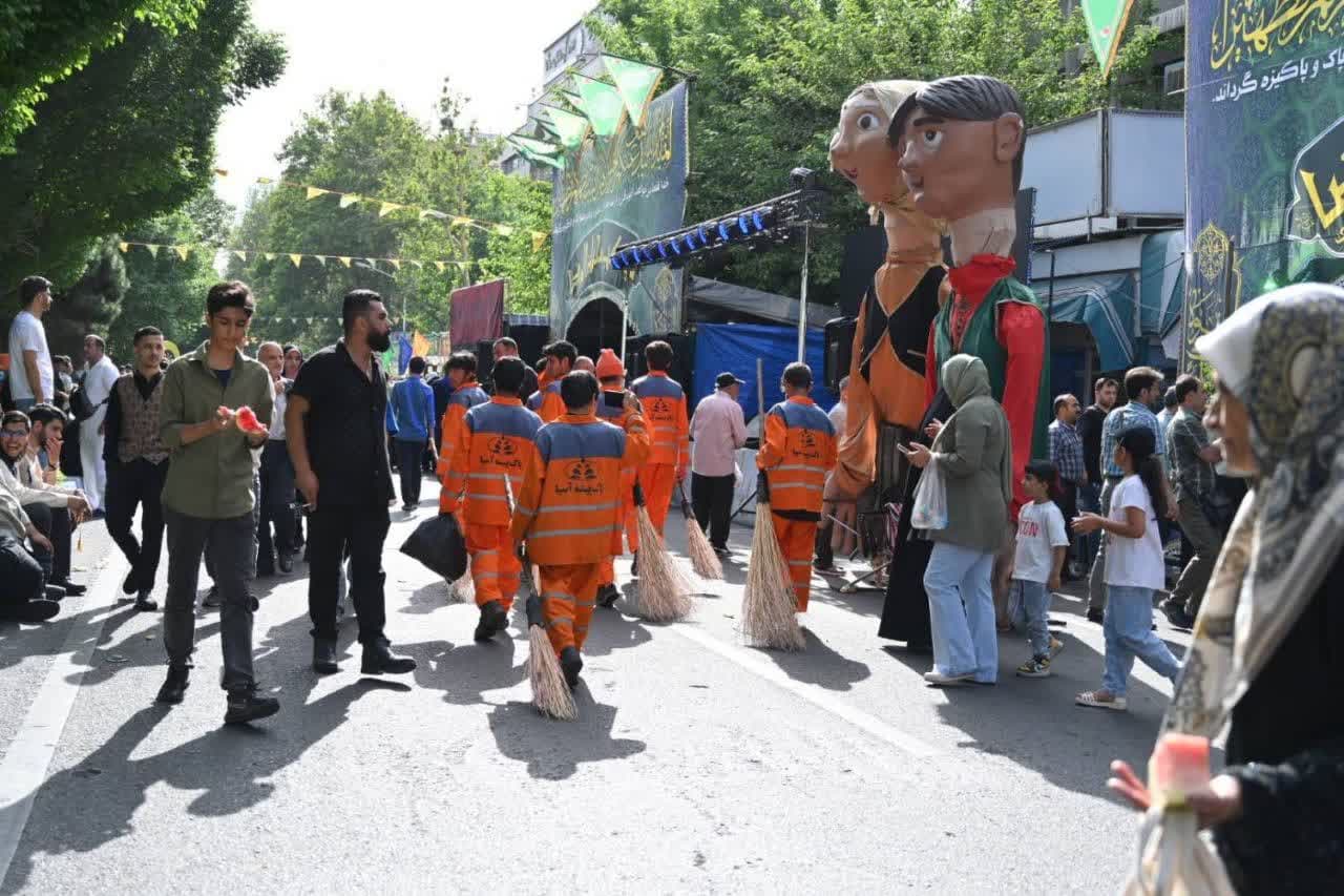 اجرای طرح جهادی پاکسازی محور اجتماع بزرگ امام رضایی ها در میدان ولیعصر اجرای طرح جهادی پاکسازی محور اجتماع بزرگ امام رضایی ها در میدان ولیعصر