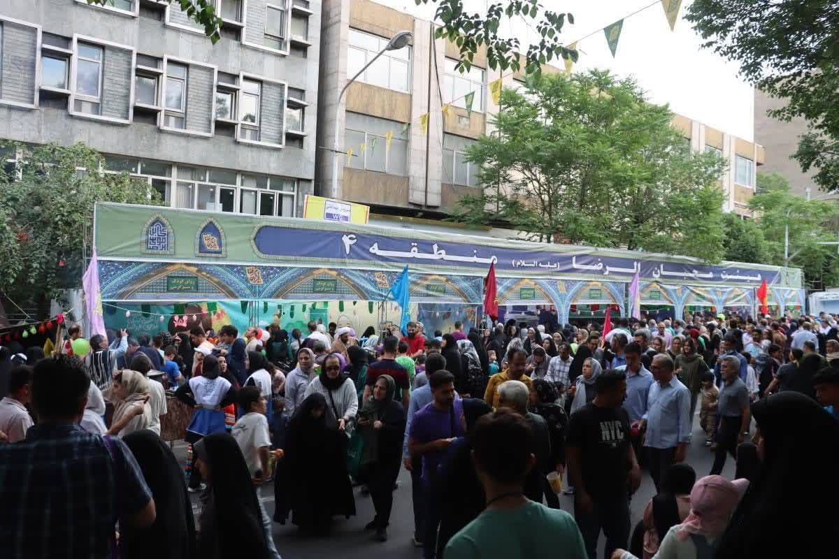 جشن بزرگ امام رضایی ها، فضایی پرشور با مشارکت موکب محبان الرضای منطقه ۴/ شهروندان دلتنگ حرم مطهر، مهمان معنویت و نشاط در اجتماع امام رضایی ها