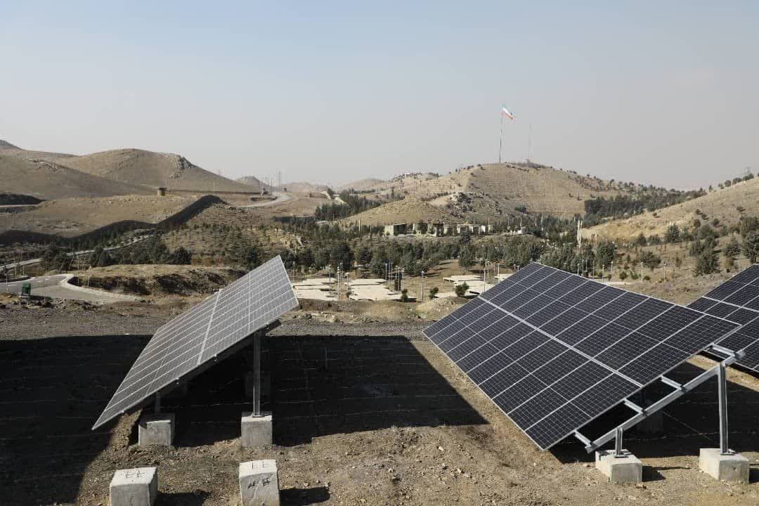 توسعه نیروگاه خورشیدی در بوستان جنگلی سرخه‌حصار