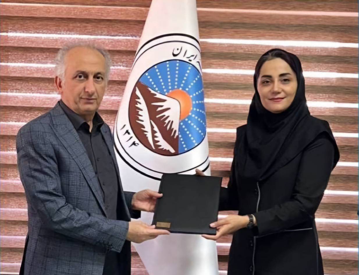 اعتماد بلندآوازهترین نام صنعت بیمه به تجارتنو اعتماد بلندآوازهترین نام صنعت بیمه به تجارتنو