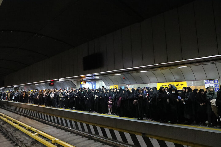 آمادگی کامل مترو تهران برای خدمات‌رسانی به شرکت‌کنندگان در تجمع میدان انقلاب