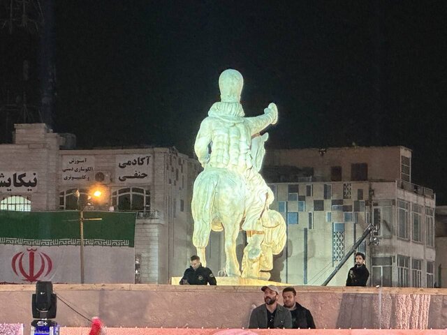 مجسمه والرین بعد از میدان انقلاب به میدان آزادی منتقل میشود مجسمه والرین بعد از میدان انقلاب به میدان آزادی منتقل میشود